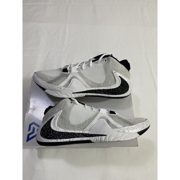 New Mens Size 9.5 White Black Nike Zoom Freak 1 Basketball Shoes BQ5422 101 main image 12